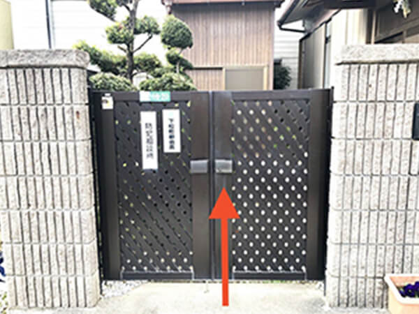 こちらが入り口です。ようこそ！整体院 文-AYA-へ